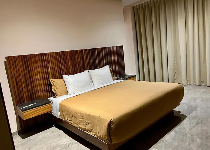 Jungle Panoramic View Ph With Club Shuttle & Gym Apartment