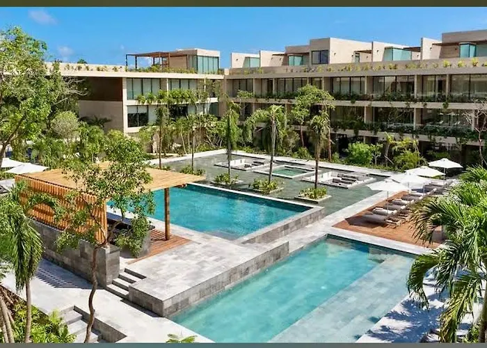 Apartment Jungle Panoramic View Ph With Club Shuttle & Gym *